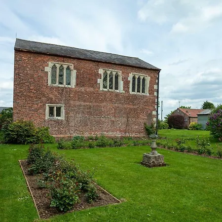 Rupert House At The Red House Estate בית נופש *