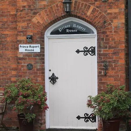 Rupert House At The Red House Estate