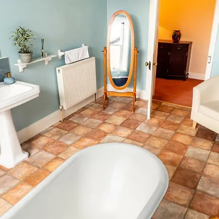 Rupert House At The Red House Estate York