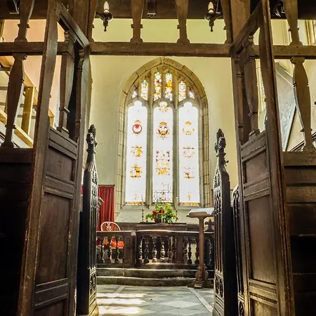 Rupert House At The Red House Estate Tatil Evi